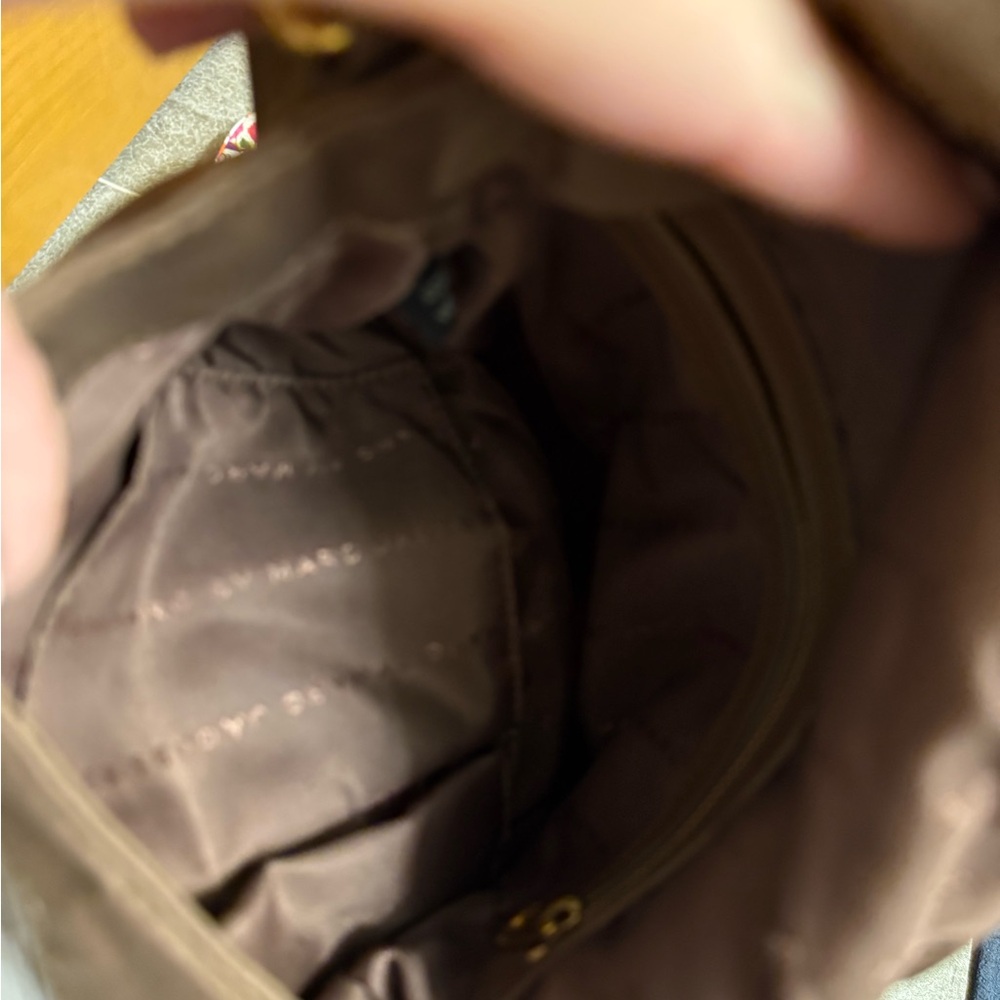Marc Jacobs Tan Crossbody Bag - Picture 5 of 7